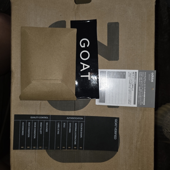 Adidas Yeezy Boost 350 V2 Men 7.5 With Box Authentic - Picture 14 of 14